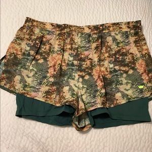EUC SHEFIT shorts